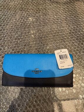 Coach Two-Tone Blue and navy blue Leather Card Holder